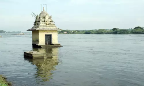 மேட்டூர் அணையில் இருந்து தண்ணீர் திறப்பு அதிகரிப்பு: காவிரி கரையோர மக்களுக்கு வெள்ள அபாய எச்சரிக்கை- ஈரோட்டில் தண்டோரா மூலம் விழிப்புணர்வு