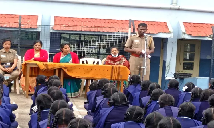 குழந்தைகள் பாதுகாப்பு குறித்து விழிப்புணர்வு குழந்தைகள் பாதுகாப்பு குறித்து விழிப்புணர்வு