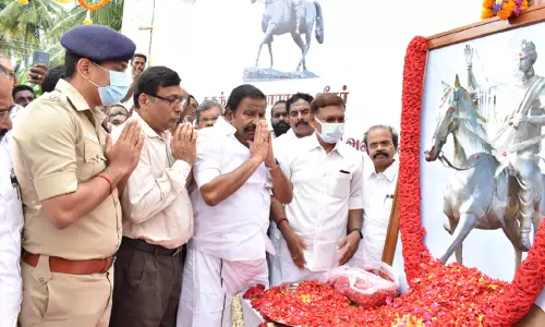 சுதந்திரப் போராட்ட வீரர் தீரன் சின்னமலை நினைவு தினம் -  அமைச்சர் நேரு பங்கேற்பு