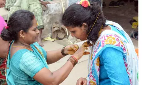 ஆடிப்பெருக்கு விழா கொண்டாட்டம் ஆடிப்பெருக்கு விழா கொண்டாட்டம்