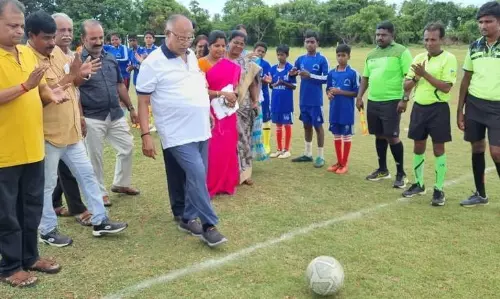 மாவட்ட அளவிலான கால்பந்து போட்டிகள்