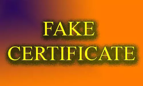 கவர்னர் பெயரில் போலி உறுப்பினர் சான்றிதழ் வழங்கி மோசடி