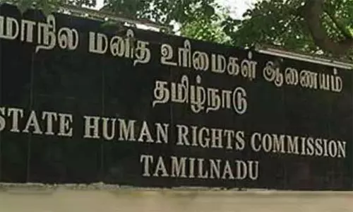 புகார் மீது நடவடிக்கை எடுக்காத இன்ஸ்பெக்டர் மீது குற்ற நடவடிக்கை: பாதிக்கப்பட்டவருக்கு ரூ.10 லட்சம் இழப்பீடு - மனித உரிமை ஆணையம் உத்தரவு புகார் மீது நடவடிக்கை எடுக்காத இன்ஸ்பெக்டர் மீது குற்ற நடவடிக்கை: பாதிக்கப்பட்டவருக்கு ரூ.10 லட்சம் இழப்பீடு - மனித உரிமை ஆணையம் உத்தரவு