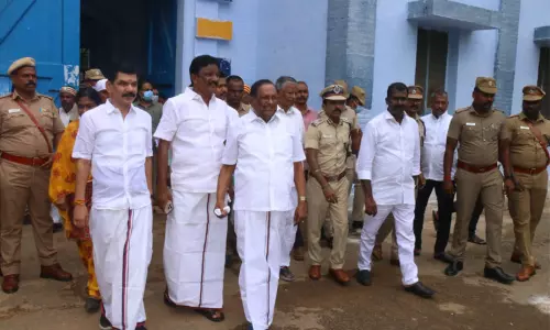 பாளையங்கோட்டை சிறையில் கலைஞர் கருணாநிதிக்கு நினைவுச் சின்னம் அமைக்கப்படும் - சட்டத்துறை அமைச்சர் ரகுபதி பாளையங்கோட்டை சிறையில் கலைஞர் கருணாநிதிக்கு நினைவுச் சின்னம் அமைக்கப்படும் - சட்டத்துறை அமைச்சர் ரகுபதி