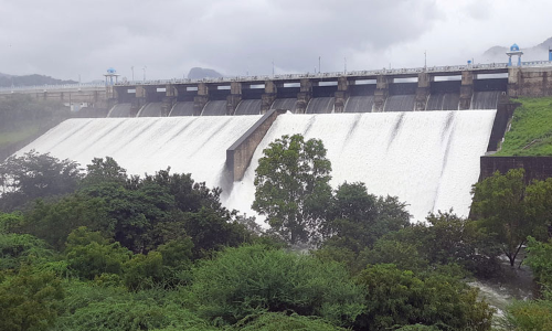 ஆழியாறு அணைக்கு நீர்வரத்து அதிகரிப்பு: 11 மதகுகள் வழியாக உபரிநீர் ஆற்றில் திறப்பு-கரையோர மக்களுக்கு வெள்ள அபாய எச்சரிக்கை