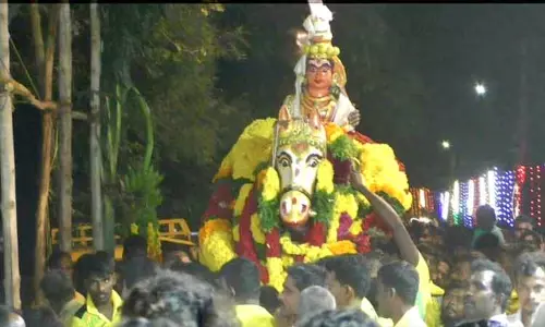 மேகம் திரை கொண்ட சாஸ்தா கோவில் திருவிழா