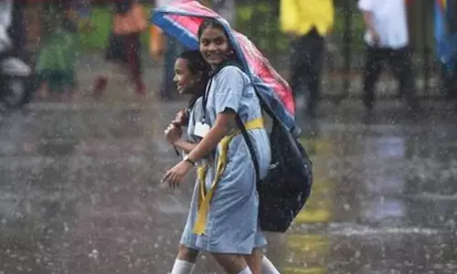 கனமழை காரணமாக வால்பாறை தாலுகாவில் உள்ள பள்ளிகளுக்கு நாளை விடுமுறை கனமழை காரணமாக வால்பாறை தாலுகாவில் உள்ள பள்ளிகளுக்கு நாளை விடுமுறை