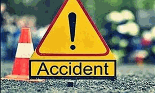 மோட்டார் சைக்கிள்-மொபட் நேருக்கு நேர் மோதல்; சிறுவன் சாவு மோட்டார் சைக்கிள்-மொபட் நேருக்கு நேர் மோதல்; சிறுவன் சாவு