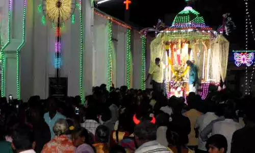 புனித பனிமய மாதா ஆலய தேர்பவனி