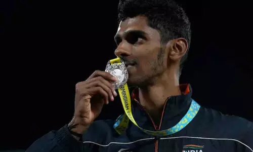 காமன்வெல்த் நீளம் தாண்டுதல் - இந்தியாவின் முரளி ஸ்ரீசங்கர் வெள்ளிப்பதக்கம் வென்றார் காமன்வெல்த் நீளம் தாண்டுதல் - இந்தியாவின் முரளி ஸ்ரீசங்கர் வெள்ளிப்பதக்கம் வென்றார்