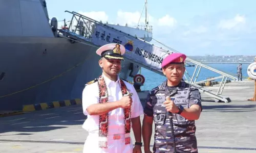 75-வது ஆண்டு சுதந்திர தினவிழா கொண்டாட்டத்தின் ஒருபகுதியாக  இந்திய கப்பற்படையின் ஐஎன்எஸ் சுமேதா இந்தோனேஷியாவுக்கு பயணம்!