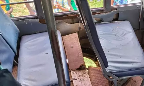 ஏரியூர் அருகே அரசு பஸ் டயர் வெடித்து 5 பேர் காயம்