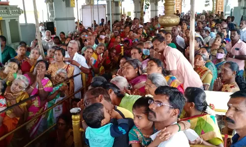 அம்மன் கோவில்களில் சிறப்பு பூஜை