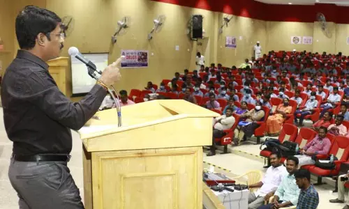 மாணவ சமுதாயம் சிந்தனை மாறாமல் பொறுப்புள்ளவர்களாக திகழ வேண்டும்