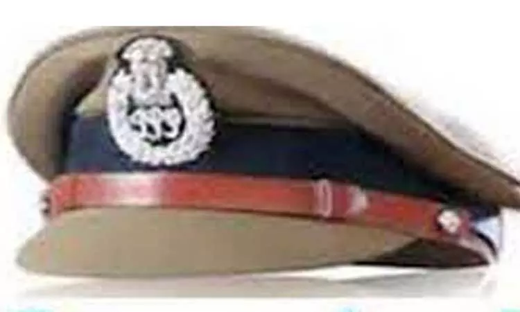 கஞ்சா, போதைப்பொருள் விற்பனை குறித்து வாட்ஸ்-அப் மூலம் புகார் தெரிவிக்கலாம் கஞ்சா, போதைப்பொருள் விற்பனை குறித்து வாட்ஸ்-அப் மூலம் புகார் தெரிவிக்கலாம்