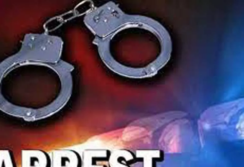 ராசிபுரம் அருகே 13 வயது சிறுமி கடத்தல்; சிற்பி போக்சோவில் கைது ராசிபுரம் அருகே 13 வயது சிறுமி கடத்தல்; சிற்பி போக்சோவில் கைது