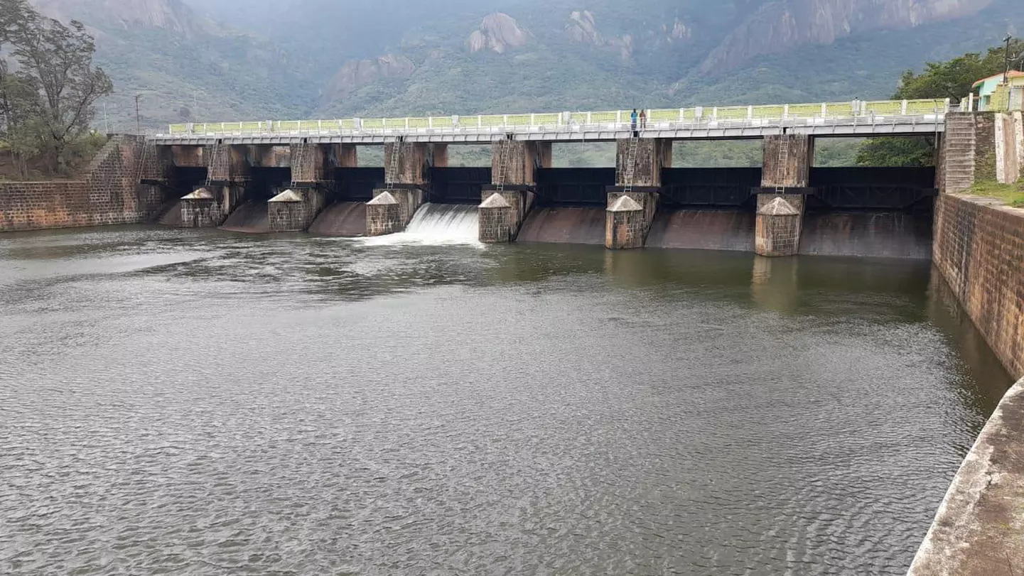 மேற்கு தொடர்ச்சி மலைப்பகுதியில் கன மழை: அணைகளில் நீர்மட்டம் கிடுகிடு உயர்வு மேற்கு தொடர்ச்சி மலைப்பகுதியில் கன மழை: அணைகளில் நீர்மட்டம் கிடுகிடு உயர்வு