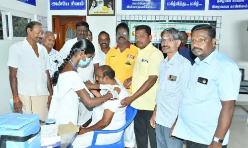 கொரோனா இலவச பூஸ்டர் தடுப்பூசி முகாம் கொரோனா இலவச பூஸ்டர் தடுப்பூசி முகாம்