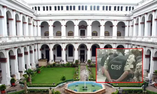 கொல்கத்தா மியூசியத்தில் சி.ஐ.எஸ்.எப். வீரர் துப்பாக்கி சூடு: துணை ராணுவ வீரர் பலி; பலர் காயம் கொல்கத்தா மியூசியத்தில் சி.ஐ.எஸ்.எப். வீரர் துப்பாக்கி சூடு: துணை ராணுவ வீரர் பலி; பலர் காயம்