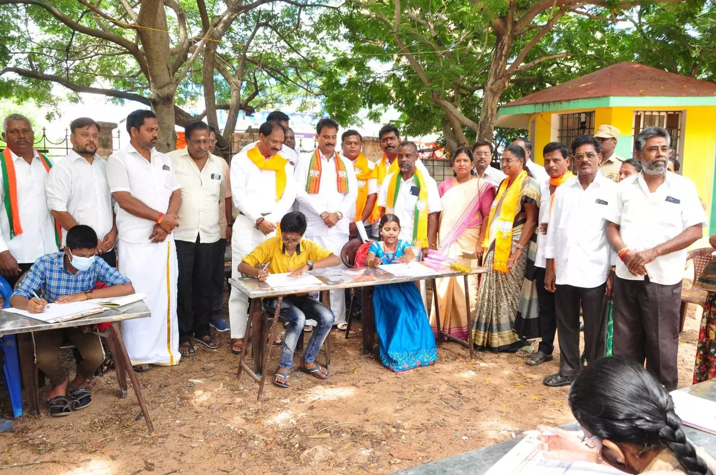 மாணவ, மாணவிகளுக்கான ஓவியப்போட்டி மாணவ, மாணவிகளுக்கான ஓவியப்போட்டி