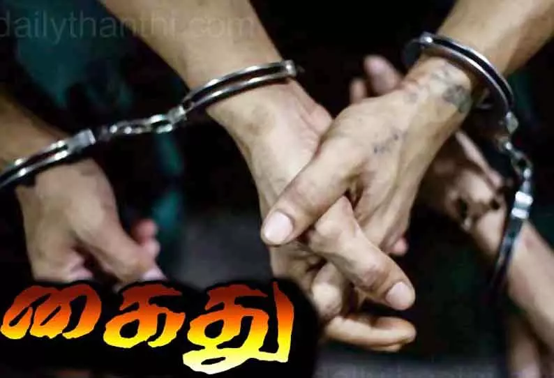புகையிலை பொருட்கள் விற்ற 5 பேர் கைது புகையிலை பொருட்கள் விற்ற 5 பேர் கைது