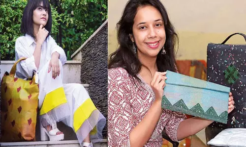 பிளாஸ்டிக் கழிவுகளை பைகளாக மாற்றும் பெண்மணி