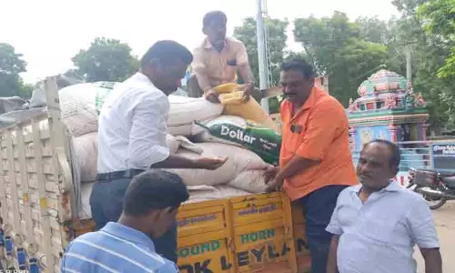 3 டன் ரேஷன் அரிசி பறிமுதல் 3 டன் ரேஷன் அரிசி பறிமுதல்