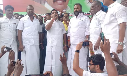 விவசாயத்திற்கு 24 மணி நேரமும் இலவச மின்சாரம் வழங்கியது அ.தி.மு.க அரசு - எடப்பாடி பழனிசாமி விவசாயத்திற்கு 24 மணி நேரமும் இலவச மின்சாரம் வழங்கியது அ.தி.மு.க அரசு - எடப்பாடி பழனிசாமி