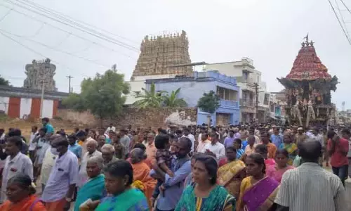 சங்கரநாராயண சுவாமி கோவிலில் ஆடித்தபசு திருவிழா தேரோட்டம் சங்கரநாராயண சுவாமி கோவிலில் ஆடித்தபசு திருவிழா தேரோட்டம்
