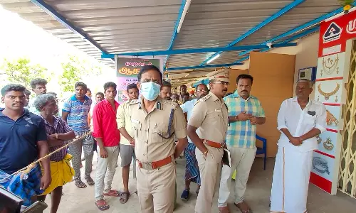 நகைக்கடையில் 281 பவுன் கொள்ளை நகைக்கடையில் 281 பவுன் கொள்ளை