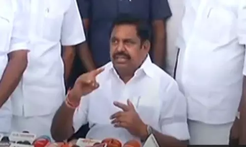 ஆன்லைன் ரம்மிக்கு அவசர சட்டம் போடாதது ஏன்? ஈ.பி.எஸ். சரமாரி கேள்வி... ஆன்லைன் ரம்மிக்கு அவசர சட்டம் போடாதது ஏன்? ஈ.பி.எஸ். சரமாரி கேள்வி...