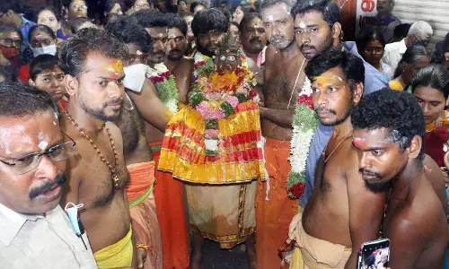 சேலம் கோட்டை மாரியம்மன் கோவிலில் சக்தி அழைப்பு நிகழ்ச்சி