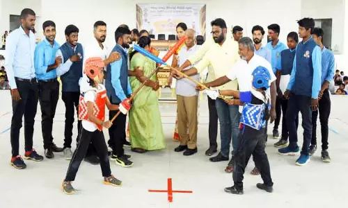 மாவட்ட அளவிலான சிலம்பம் போட்டி