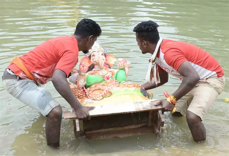 விநாயகர் சிலைகளை வைக்க கட்டுப்பாடு கிடையாது; மந்திரி ஆர்.அசோக் பேட்டி விநாயகர் சிலைகளை வைக்க கட்டுப்பாடு கிடையாது; மந்திரி ஆர்.அசோக் பேட்டி