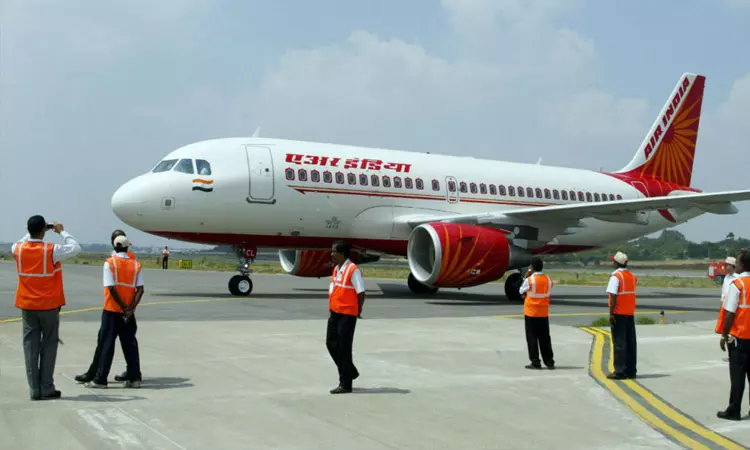 அடுத்த 2 ஆண்டுகளில் விமான போக்குவரத்து துறையில் ஒரு லட்சம் பேருக்கு வேலை - மத்திய அரசு தகவல் அடுத்த 2 ஆண்டுகளில் விமான போக்குவரத்து துறையில் ஒரு லட்சம் பேருக்கு வேலை - மத்திய அரசு தகவல்