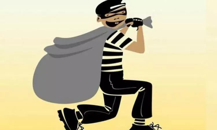 நகைக்கடையில் 281 பவுன் கொள்ளை: 30 கிலோ வெள்ளி பொருட்களையும் அள்ளிச்சென்றனர்