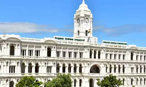 சுயேச்சை கவுன்சிலர் பா.ஜ.க.வில் இணைந்தார் - சென்னை மாநகராட்சியில் பா.ஜ.க.வின் பலம் 2 ஆக உயர்வு சுயேச்சை கவுன்சிலர் பா.ஜ.க.வில் இணைந்தார் - சென்னை மாநகராட்சியில் பா.ஜ.க.வின் பலம் 2 ஆக உயர்வு
