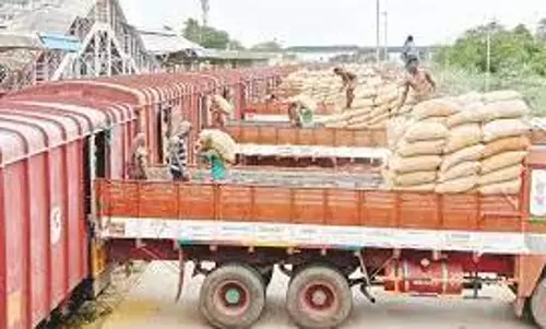 அரவைக்காக 2,000 டன் நெல் அரவைக்காக 2,000 டன் நெல்