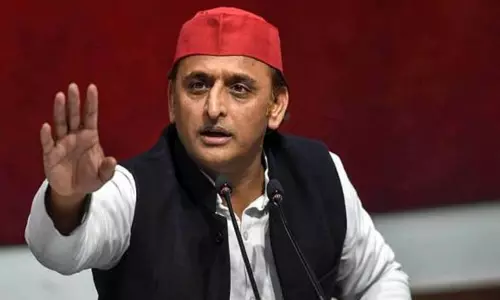 பா.ஜனதாவை வளரவிட்டால் மக்களின் ஓட்டுரிமை பறிபோகும் - அகிலேஷ் யாதவ்