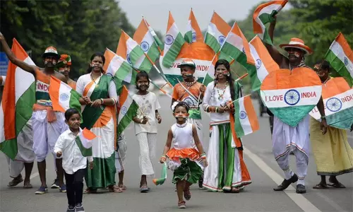 கொரோனா காரணமாக ஒடிசாவில் சுதந்திர தின அணிவகுப்பு ரத்து கொரோனா காரணமாக ஒடிசாவில் சுதந்திர தின அணிவகுப்பு ரத்து
