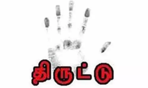 கட்டிட மேஸ்திரி வீட்டில் 5½ பவுன் நகை திருட்டு கட்டிட மேஸ்திரி வீட்டில் 5½ பவுன் நகை திருட்டு