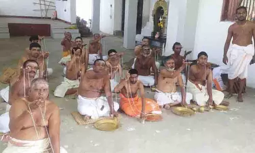 ஆவணி அவிட்டத்தையொட்டி பூணூல் மாற்றும் நிகழ்ச்சி