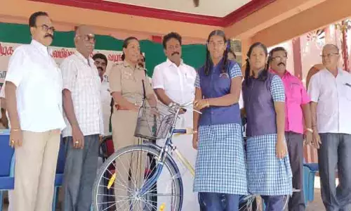 போதைப்பொருட்களை ஒழிக்க அனைவரும் ஒன்றிணைேவாம் போதைப்பொருட்களை ஒழிக்க அனைவரும் ஒன்றிணைேவாம்