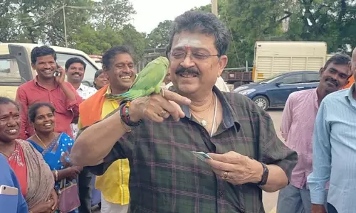 அரசியலில் நான் மௌன விரதம் கடைப்பிடிக்கிறேன் - நடிகர் எஸ்.வி.சேகர்