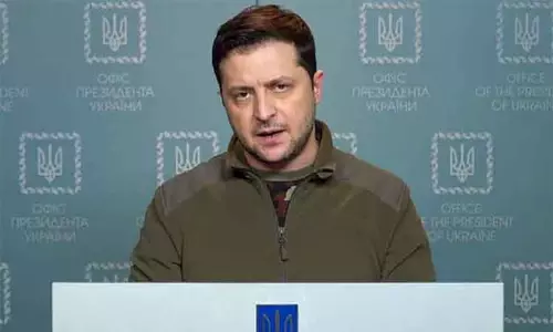 ரஷியா தொடர்ச்சியாக அணுசக்தி அச்சுறுத்தலை ஏற்படுத்தி வருகிறது - ஜெலன்ஸ்கி குற்றச்சாட்டு ரஷியா தொடர்ச்சியாக அணுசக்தி அச்சுறுத்தலை ஏற்படுத்தி வருகிறது - ஜெலன்ஸ்கி குற்றச்சாட்டு