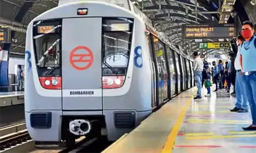 மெட்ரோ ரெயில் முன் பாய்ந்து 72 வயது முதியவர் தற்கொலை மெட்ரோ ரெயில் முன் பாய்ந்து 72 வயது முதியவர் தற்கொலை