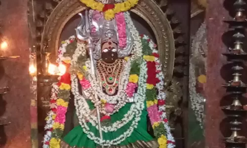 சதுரங்கவல்லபநாதர் கோவிலில் பவுர்ணமி வழிபாடு சதுரங்கவல்லபநாதர் கோவிலில் பவுர்ணமி வழிபாடு