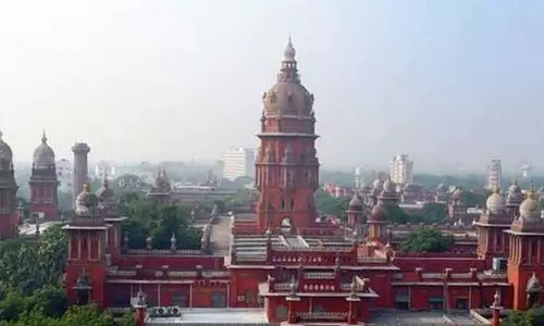 மதுரை வீரன் வரலாறு புத்தக தடை வழக்கு: புத்தகங்களை ஆய்வு செய்ய நிபுணர் குழு உள்ளதா? - அறிக்கை தாக்கல் செய்ய உத்தரவு.! மதுரை வீரன் வரலாறு புத்தக தடை வழக்கு: புத்தகங்களை ஆய்வு செய்ய நிபுணர் குழு உள்ளதா? - அறிக்கை தாக்கல் செய்ய உத்தரவு.!