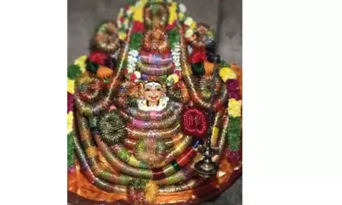 குழுமாயி அம்மன் கோவிலில் வளைகாப்பு பூஜை குழுமாயி அம்மன் கோவிலில் வளைகாப்பு பூஜை