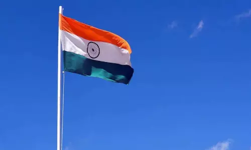 இந்தியா முழுவதும் 20 கோடிக்கும் மேற்பட்ட தேசிய கொடிகள் விற்பனை இந்தியா முழுவதும் 20 கோடிக்கும் மேற்பட்ட தேசிய கொடிகள் விற்பனை